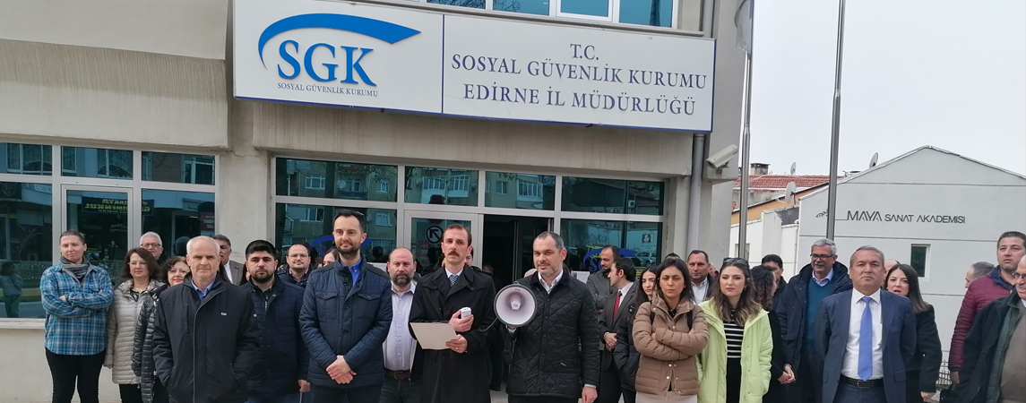 SGK çalışanları Edirne'de iş bırakma eylemi yaptı