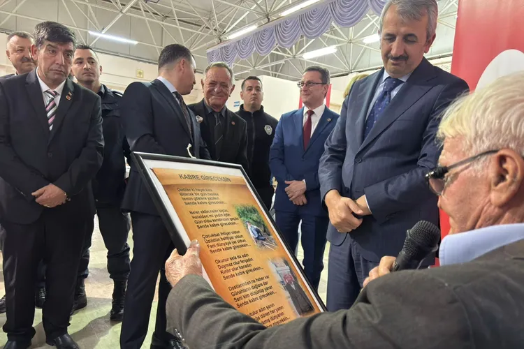 Hasköy’de Şiirli Anlar: Remzi Akkaya’dan Vali Sezer’e Duygulu Dizeler